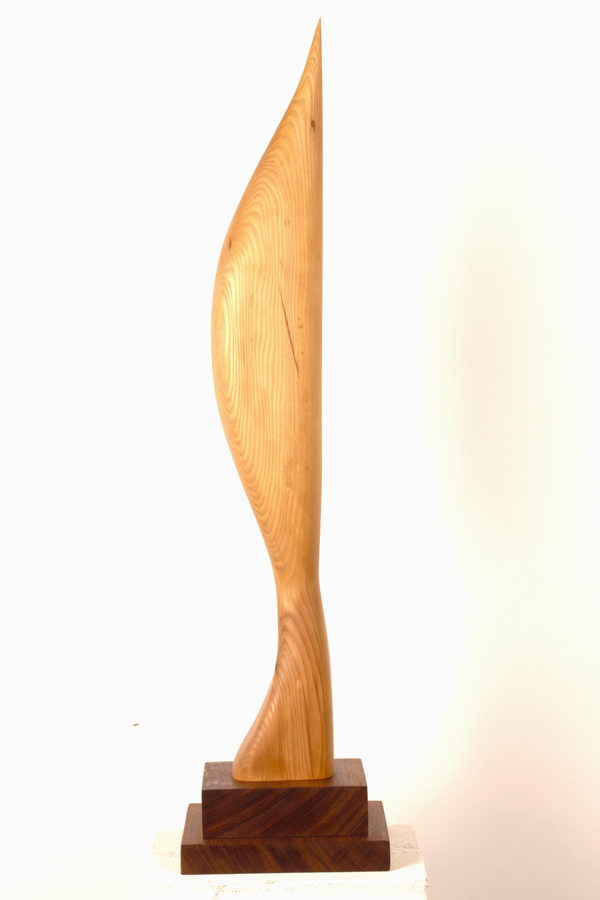 Bird in Space, after Brâncuși (Medium) (2023) by Valeriu Cazacevschi. A slender carved form in pale wood rising to a point, on a dark stepped base.